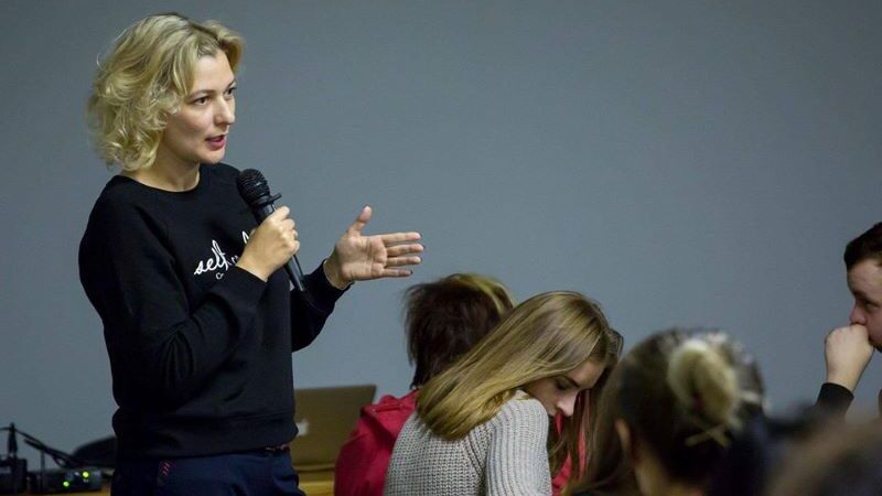 Тетяна Монахова звільнена з посади мовного омбудсмена