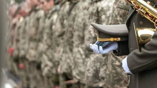 В елітній частині в Києві знайдено військового з простреленою головою