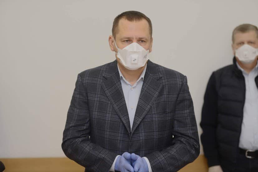 Філатов і Кернес вимагають у Шмигаля відновити роботу транспорту