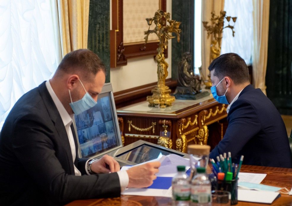 Зеленський пропонує відкрити непродовольчі ринки