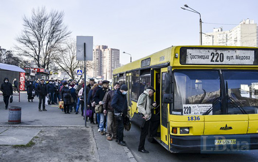 Пів царства за метро! «Україна молода» працює в екстремальних умовах заради читачів