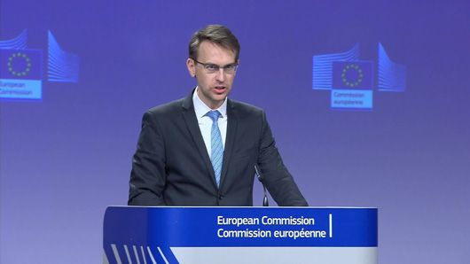 Росія через свої фабрики тролів поширює в ЄС теорії змови щодо коронавірусу