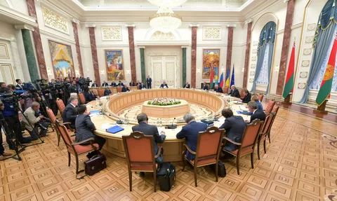 СБУ розслідує ймовірну держзраду Кучми та Єрмака
