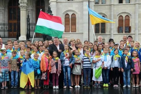 Мовний конфлікт з Угорщиною: на що готовий Зеленський