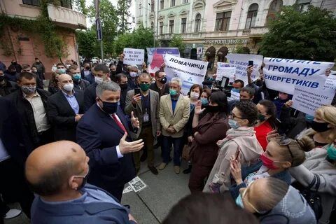 Міністрів Авакова і Степанова на Буковині зустріли з обуренням