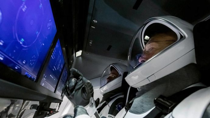 SpaceX вперше відправить астронавтів на МКС