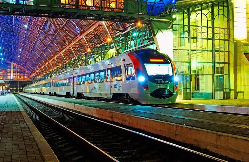 Харчування в Інтерсіті: причетних звільнили через непрозорий конкурс