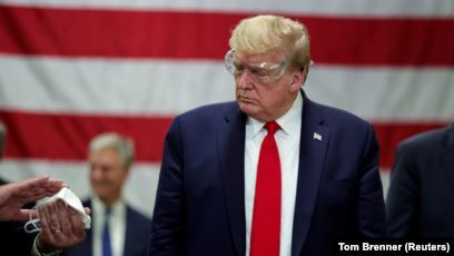 Трамп вважає коронавірус «подарунком з Китаю»