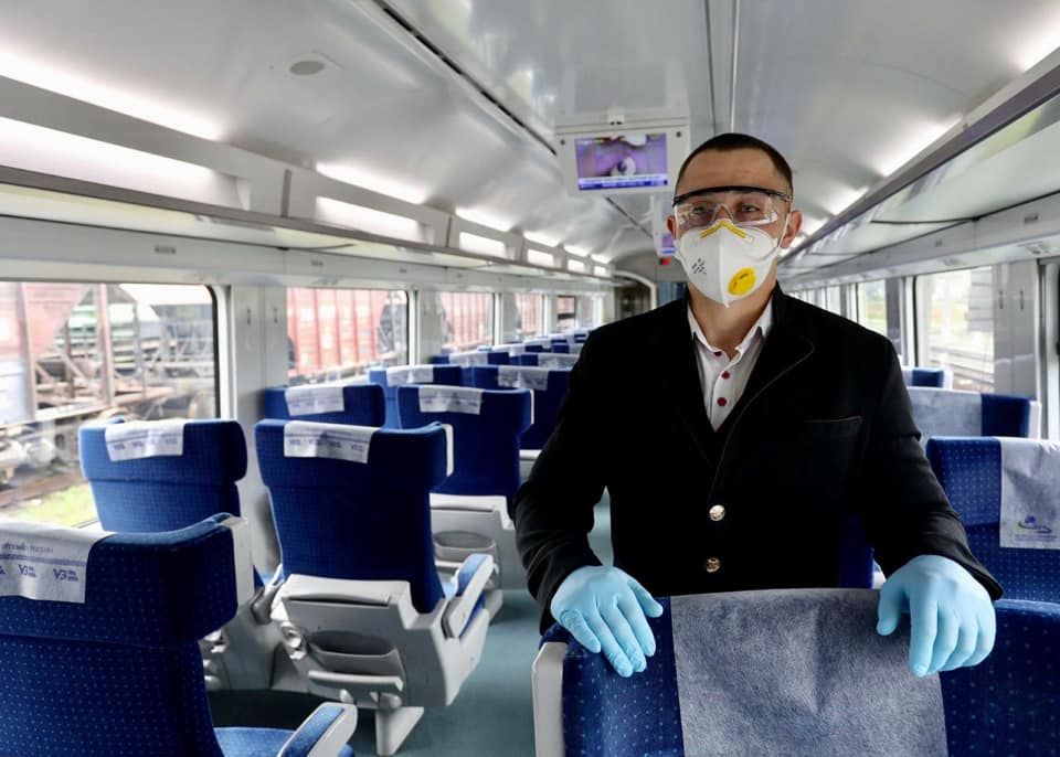 З Києва до Костянтинівки рушив перший потяг після карантину