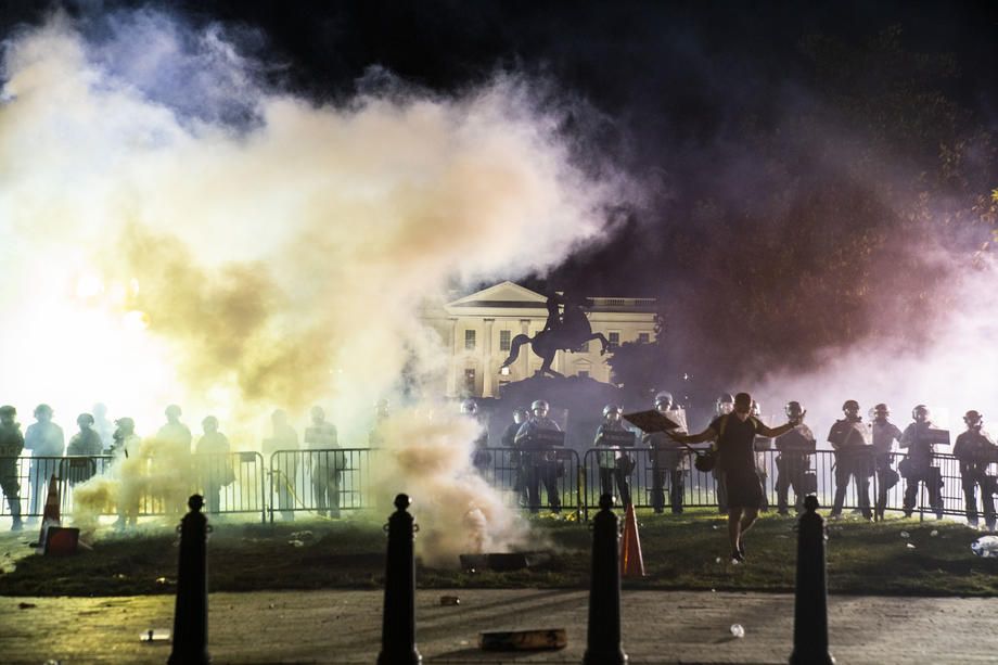 Загибель Флойда: Трамп ховався у бункері під час протестів у Вашингтоні