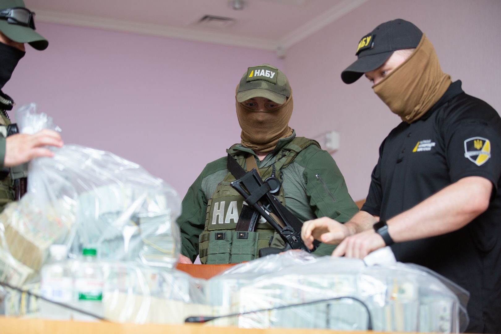 Справа Злочевського: Офіс генпрокурора шукає «перевертнів» у власних лавах