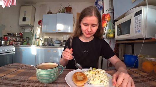 Як харчуватися здорово і недорого: поради від кулінарної відеоблогерки