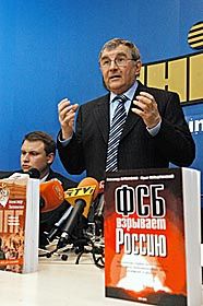 «Путіну — від скорботного батька»