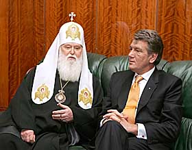 Незалежна держава — помісна церква