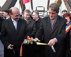 Президент перейшов кордон