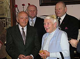 Всю владу — Власу