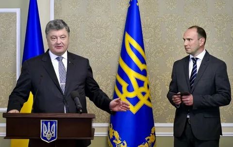 Справа Порошенка: уряд відсторонив заступника глави МЗС Божка