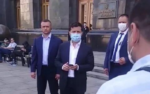 Зеленський знову порущив самоізоляцію і закликав мітингуючих шахтарів їхати додому