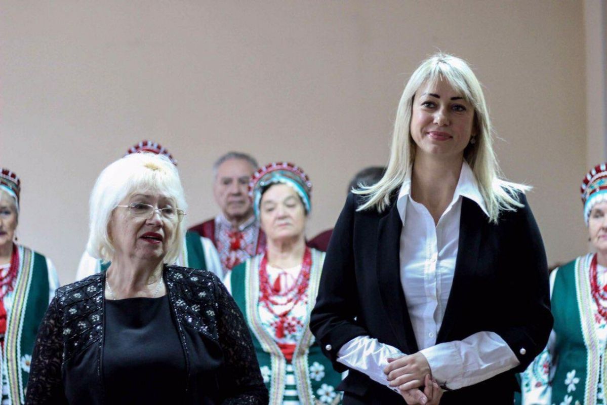 Слуга народу: Домбровська пробачила Корнієнка за «корабельну сосну»