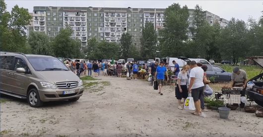 Торгівля на смітнику: чому регіональні ярмарки потребують облаштування