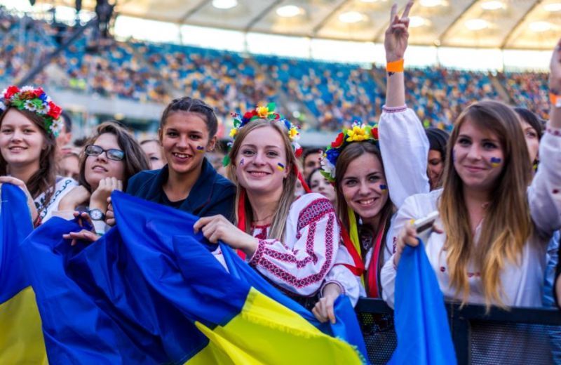 День молоді святкують в Україні