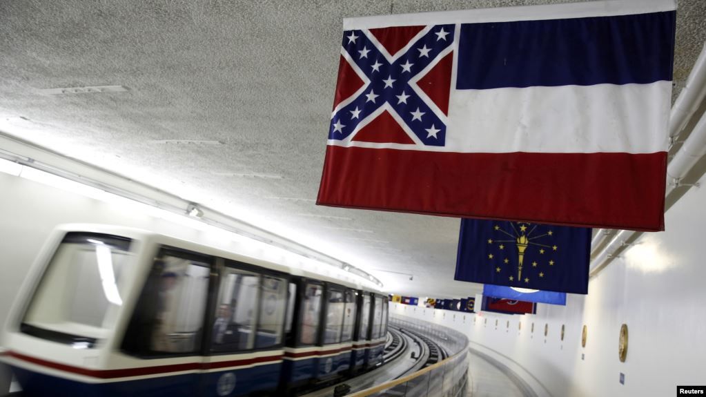 З прапору американського штату Міссісіпі вилучили символ рабовласницької Конфедерації