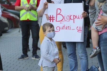 У Львові вимагають відкрити дитсадки попри велику захворюванність на COVID-19