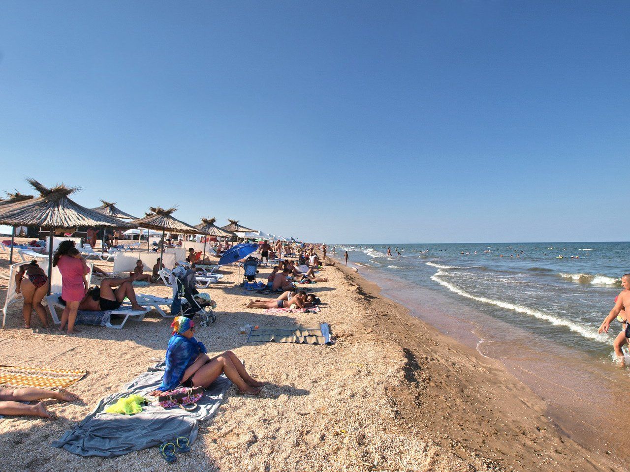Спалах коронавірусу на Арабатській стрілці: 165 осіб на ізоляції