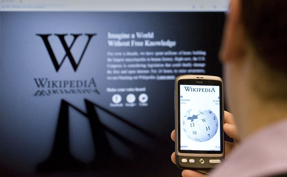 «На Україні»: російська вікіпедія блокує спроби виправити вираз