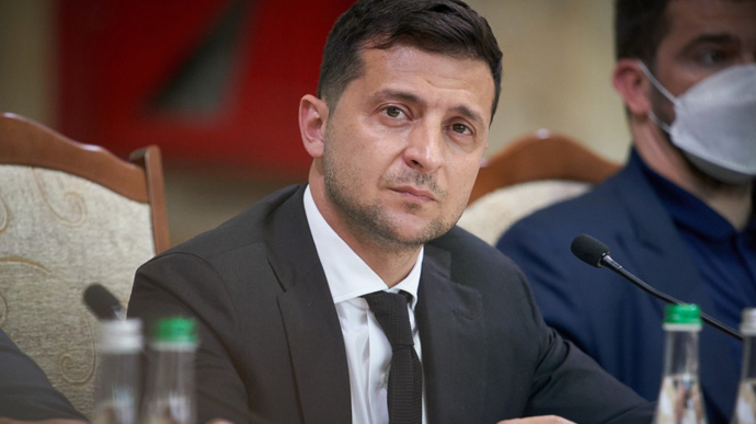Рейтинг Володимира Зеленського впав до 44%: найнижчий показник від обрання