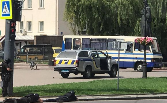 Операція «Заручник»: у Луцьку захопили автобус із пасажирами