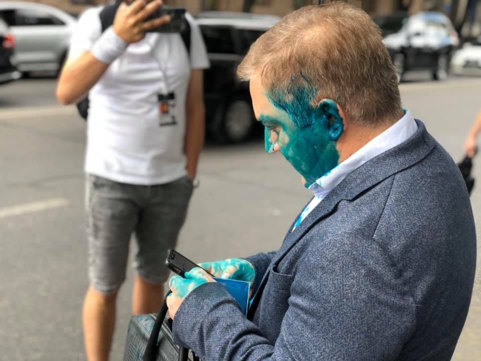 Зеленка для Волошина: поліція затримала нападників на нардепа від ОПЗЖ