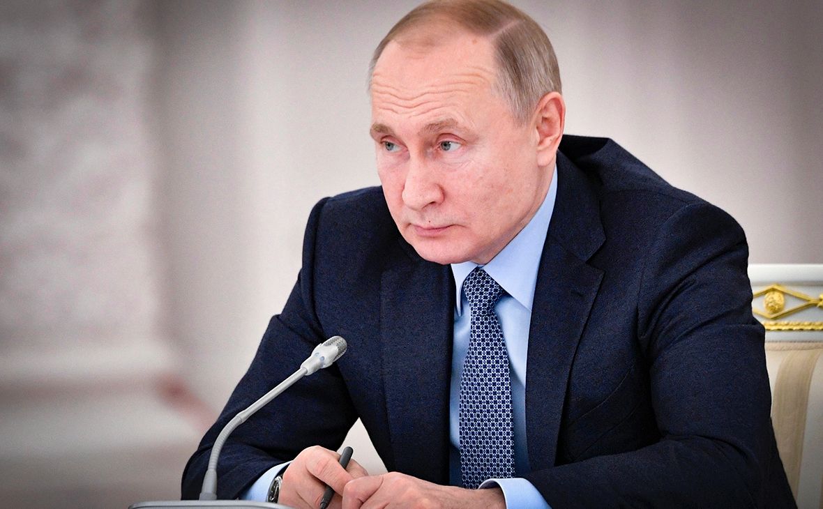 Довіра до президента Росії Путіна продовжує падати