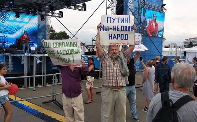 Не з однієї колиски: приєднання до Росії хочуть тільки 10% білорусів
