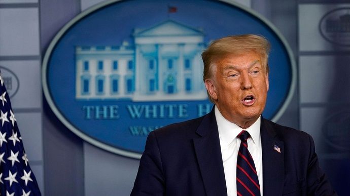 Facebook вперше видалив допис Трампа, а Twitter висунув ультиматум
