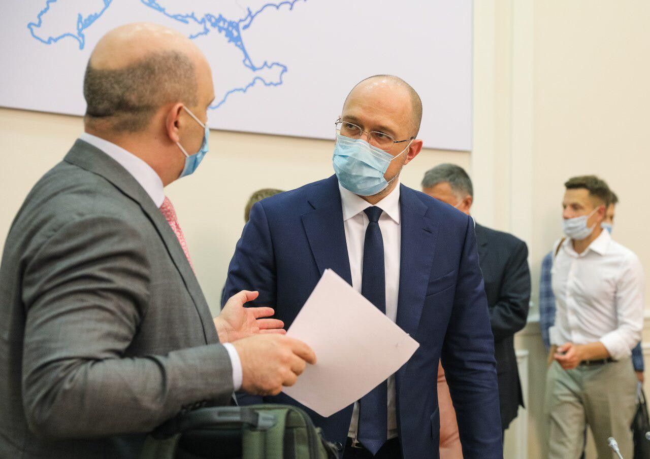 Уряд Шмигаля перейшов на надзвичайний режим роботи