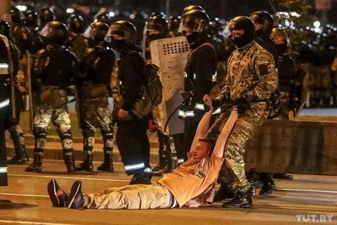 Лукашенко вперше відреагував на протести
