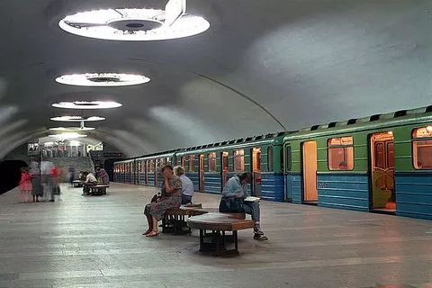 У Харкові станцію метро «Московський проспект» остаточно перейменовано у «Турбоатом»