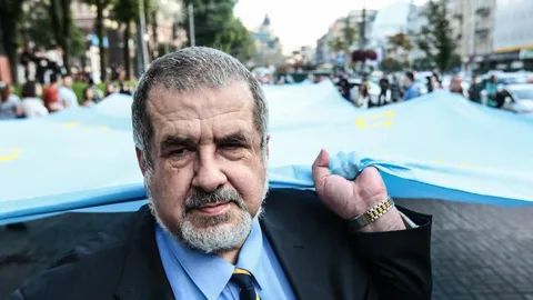 Чубаров просить український уряд відкрити КПВВ на кордоні з Кримом