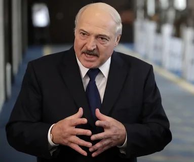 Лукашенко закликав Захід займатися своїми справами