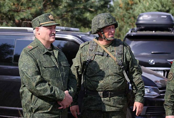 НАТО не загрожує Білорусі