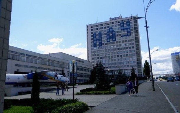 Авіатори відсвяткували: українській авіації цьогоріч «стукнуло» 110 років