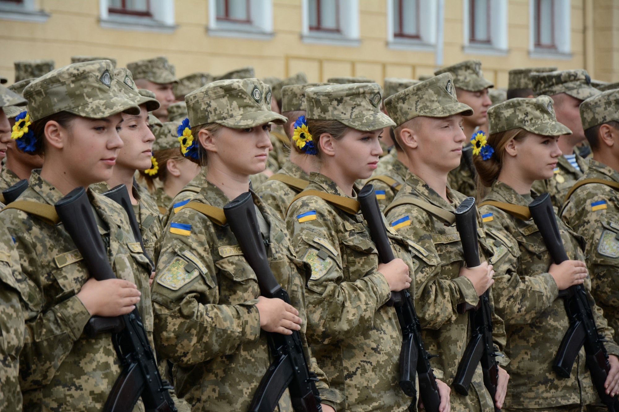 Курсанти військових вишів повертатимуть гроші за навчання через відрахування