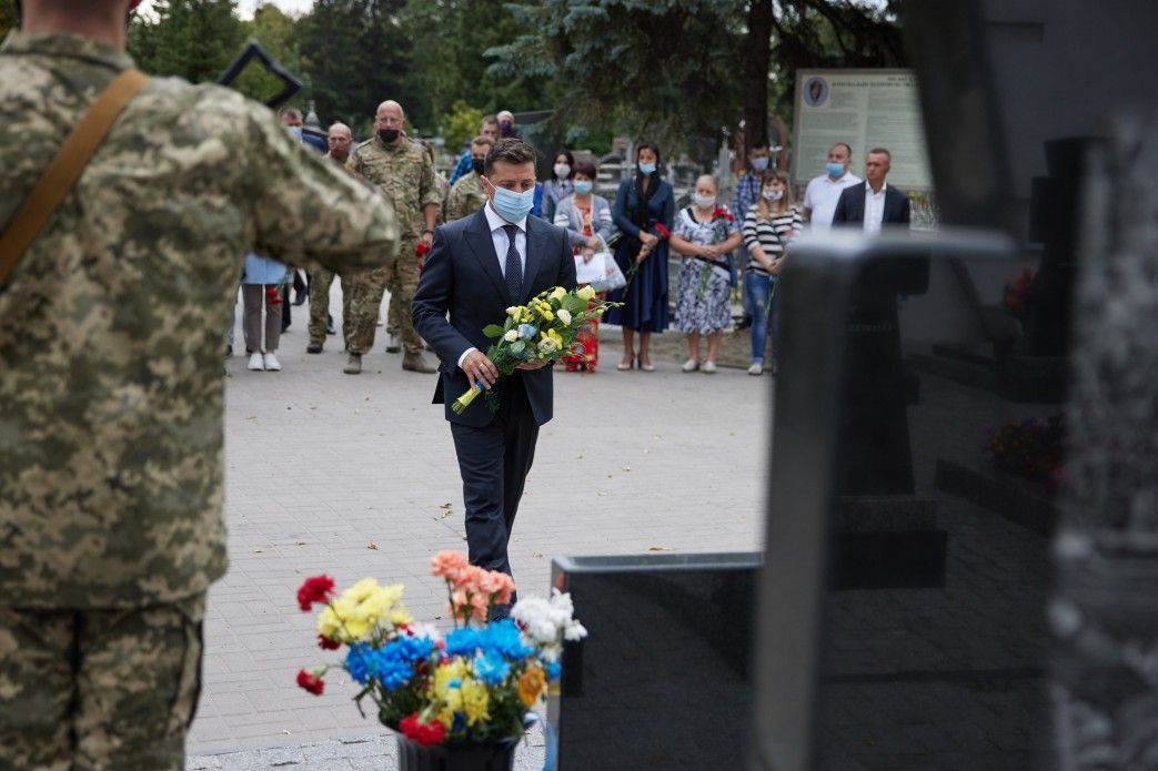 Зеленський бачить задачу захищати 40 млн українців, а не одного бійця