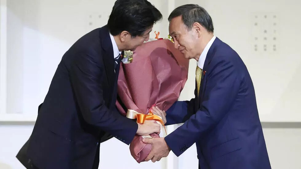 В Японії обрали нового прем’єра: Есіхіде Суга трудоголік і приборкувач бюрократії