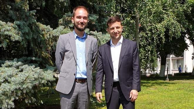 Юрченко закрився у будинку, Зеленський обіцяє йому тюрму