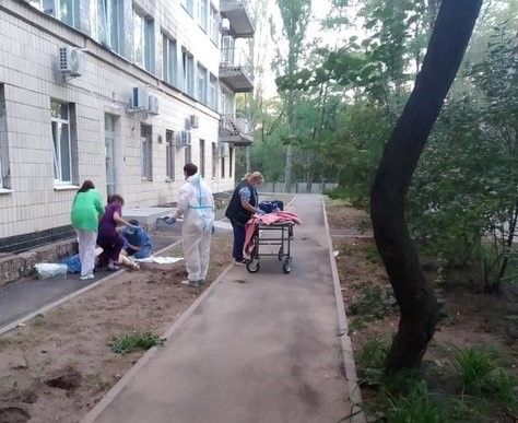 У Києві з вікна лікарні другий день поспіль вистрибують пацієнти