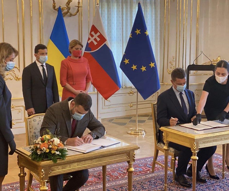 Аеропорту «Ужгород»: Україна підписала угоду зі Словаччиною для роботи летовища