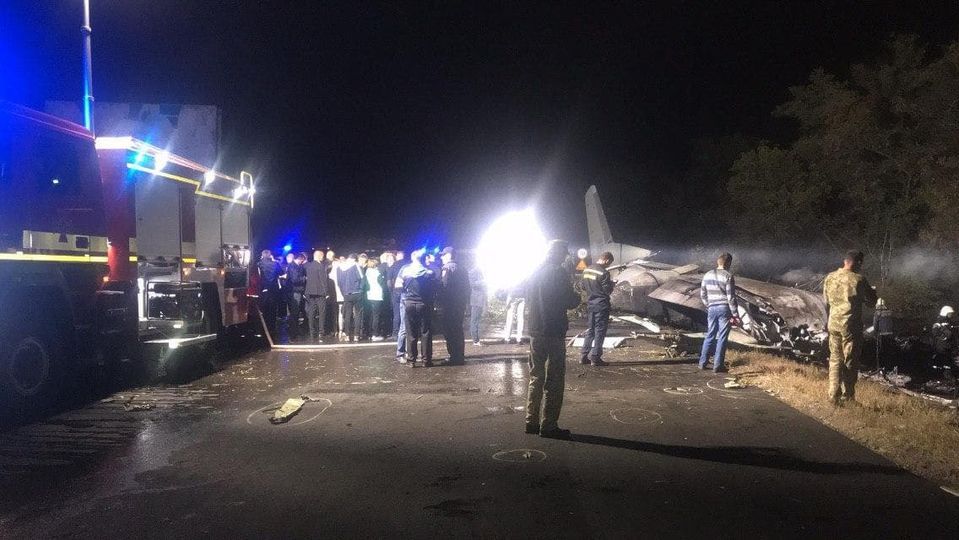 Катастрофа Ан-26 під Чугуєвим: загинули 22 людини, чотирьох шукають, фото