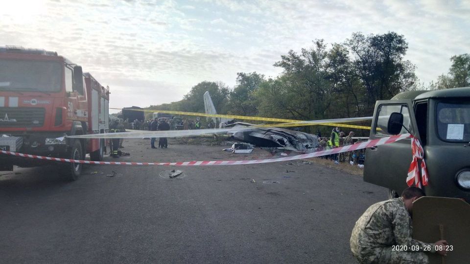 В Україні оголошено День жалоби за загиблими у катастрофі Ан-26 під Чугуєвим